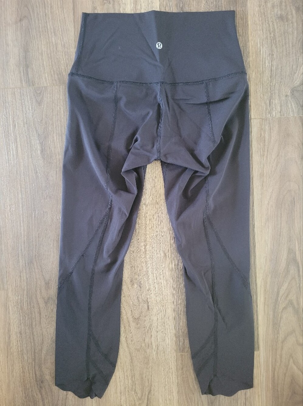 Lululemon Crop Scalloped Leggings With Mesh